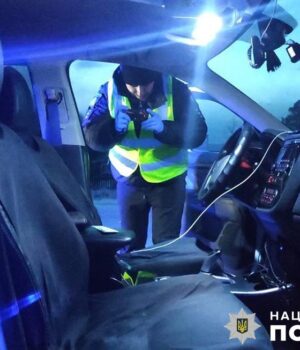 Любителя-проїхатися-під-кайфом-у-Луцьку-оштрафували-на-51-тисячу-і-на-10-років-забрали. Любителя-проїхатися-під-кайфом-у-Луцьку-оштрафували-на-51-тисячу-і-на-10-років-забрали.