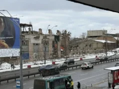 На Шулявці почали розбирати історичний цех заводу «Більшовик» На Шулявці почали розбирати історичний цех заводу «Більшовик»