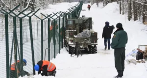 Латвія повністю огородилася від росії парканом довжиною 280 кілометрів Латвія-повністю-огородилася-від-росії-парканом-довжиною-280-кілометрів