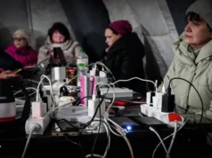 У Вишгороді понад 9 тис. родин четверту добу без світла після російської атаки У Вишгороді понад 9 тис. родин четверту добу без світла після російської атаки