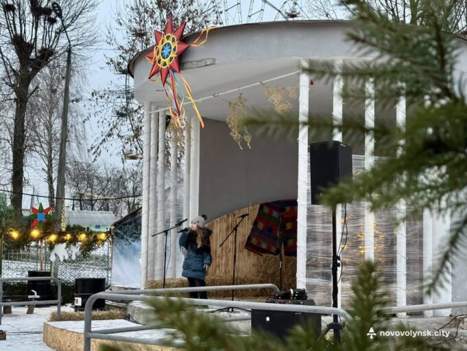 Вихованці Центру ДЮТ виступили у Різдвяному містечку Вихованці-Центру-ДЮТ-виступили-у-Різдвяному-містечку