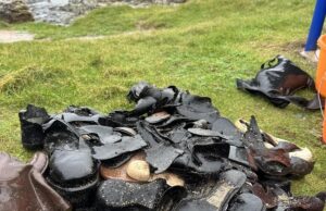 Майже півтисячі шкіряних туфель XIX століття викинуло на берег: у чому загадка Майже-півтисячі-шкіряних-туфель-xix-століття-викинуло-на-берег:-у-чому-загадка