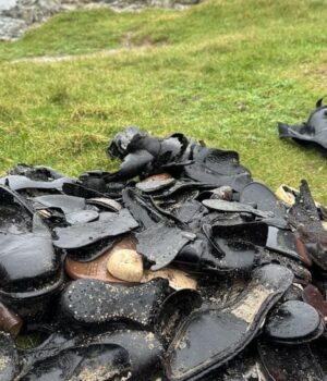 Майже-півтисячі-шкіряних-туфель-xix-століття-викинуло-на-берег:-у-чому-загадка