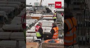 Новий 2026 рік вже сміливо крокує світом (ВІДЕО) Новий 2026 рік вже сміливо крокує світом (ВІДЕО)