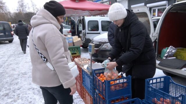 Салат «Олів’є» здорожчав на 20%: як на Волині змінилися ціни на продукти до новорічного столу Салат-«Олів’є»-здорожчав-на-20%:-як-на-Волині-змінилися-ціни-на-продукти-до-новорічного-столу