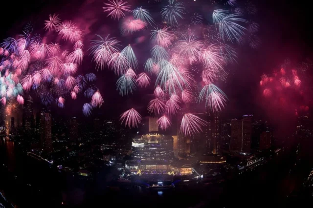 Новий рік вже настав у Таїланді, В'єтнамі, Камбоджі та Лаосі Новий-рік-вже-настав-у-Таїланді,-В'єтнамі,-Камбоджі-та-Лаосі