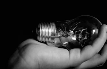 Графіки відключення світла 1 січня діятимуть по всій Україні – Укренерго Графіки-відключення-світла-1-січня-діятимуть-по-всій-Україні-–-Укренерго