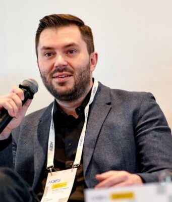 Зеленський “під ялинку” звільнив голову Нацкомісії з цінних паперів Зеленський-“під-ялинку”-звільнив-голову-Нацкомісії-з-цінних-паперів