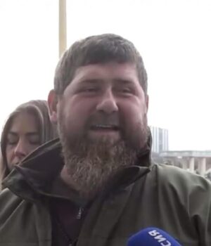 “Ледве-відкачали”:-росЗМІ-повідомляють,-що-в-Москві-екстрено-госпіталізували-Кадирова