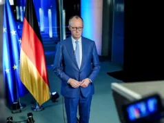 Мерц: четвертий рік поспіль українці відзначатимуть Новий рік без електрики, під градом ракет Мерц:-четвертий-рік-поспіль-українці-відзначатимуть-Новий-рік-без-електрики,-під-градом-ракет