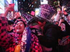 Як Новий рік-2026 зустріли у Нью-Йорку: спуск кулі, конфеті та новий мер (фото) Як Новий-рік-2026-зустріли-у Нью-Йорку:-спуск-кулі,-конфеті-та новий-мер-(фото)
