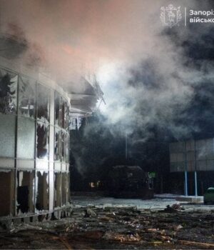 Атака-дронів-у-Запоріжжі-та-Миколаєві-й-вибухи-у-РФ:-головні-новини-ночі-2-січня. Атака-дронів-у-Запоріжжі-та-Миколаєві-й-вибухи-у-РФ:-головні-новини-ночі-2-січня.