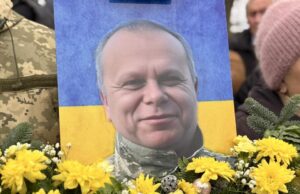 Прощання з полеглим на фронті нововолинцем Юрієм Деносом Прощання-з-полеглим-на-фронті-нововолинцем-Юрієм-Деносом