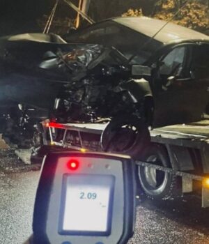 У-Луцьку-п’яний-водій-врізався-у-стовп