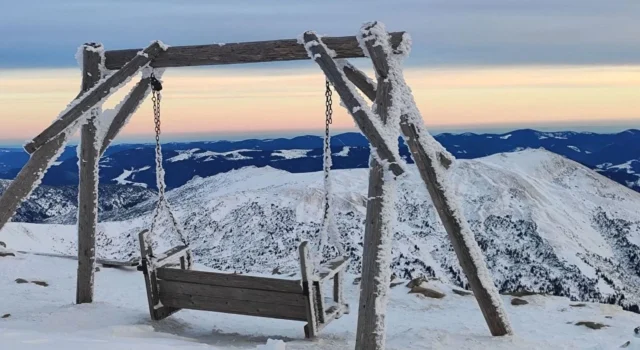 Погода 5 січня: на горі Піп Іван зафіксовано -14°С при хмарній погоді та вітрі –... Погода-5-січня:-на-горі-Піп-Іван-зафіксовано-14°С-при-хмарній-погоді-та-вітрі-–.