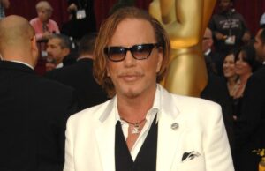 Міккі Рурк на межі виселення з будинку через борги: актор відкрив несподіваний збір коштів Міккі-Рурк-на-межі-виселення-з-будинку-через-борги:-актор-відкрив-несподіваний-збір-коштів