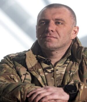 Василь-Малюк-залишає-посаду-голови-СБУ:-новим-керівником-призначено-Євгена-Хмару