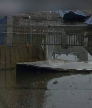 У-Дніпрі-на-дороги-вилилося-300-тонн-олії-після-удару-РФ-по-заводу,-що-належить. У-Дніпрі-на-дороги-вилилося-300-тонн-олії-після-удару-РФ-по-заводу,-що-належить.