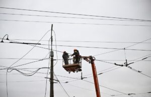 У грудні ДТЕК повернув світло понад 5 млн родин після ворожих обстрілів У-грудні-ДТЕК-повернув-світло-понад-5-млн-родин-після-ворожих-обстрілів