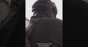 Добираються до позицій під обстрілами (ВІДЕО) Добираються до позицій під обстрілами (ВІДЕО)