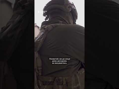 Добираються до позицій під обстрілами (ВІДЕО) Добираються до позицій під обстрілами (ВІДЕО)