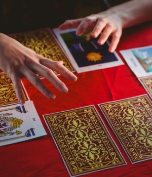 Гороскоп-на-6-січня-за-картами-Таро:-Левам-–-перспектива,-Тельцям-–-пропозиції