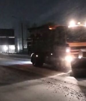 На-волинських-автошляхах-забезпечували-проїзд-43-одиниці-спецтехніки