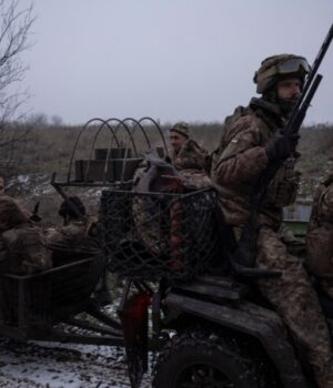 Армія-РФ-бере-в-кільце-стратегічне-місто-Донбасу