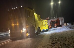 У Нідерландах другий день поспіль – транспортний колапс через снігопад У-Нідерландах-другий-день-поспіль-–-транспортний-колапс-через-снігопад