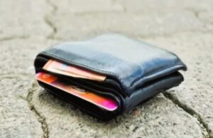 Загубив дорогою додому: на Волині військовослужбовцю повернули гаманець Загубив-дорогою-додому:-на-Волині-військовослужбовцю-повернули-гаманець