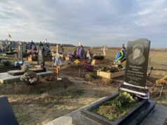 І слідів немає: у Луцькому районі невідомі вкрали з кладовища туї та вази І-слідів-немає:-у-Луцькому-районі-невідомі-вкрали-з-кладовища-туї-та-вази