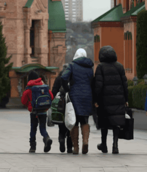 Діти-вчать-російську-мову-і-люблять-Путіна:-СБУ-взялася-за-нелегальну-школу-при-монастирі-УПЦ. Діти-вчать-російську-мову-і-люблять-Путіна:-СБУ-взялася-за-нелегальну-школу-при-монастирі-УПЦ.