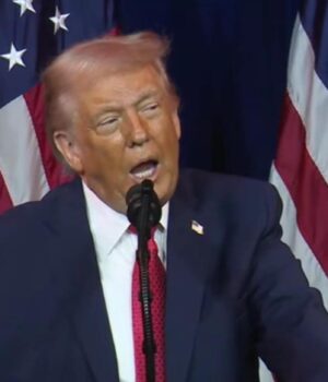 Трамп-заявив,-що-оборонні-компанії-пришвидшать-виробництво-зброї-для-союзників