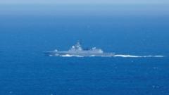 Росія направила військові кораблі охороняти нафтовий танкер, який переслідують сили США Росія-направила-військові-кораблі-охороняти-нафтовий-танкер,-який-переслідують-сили-США