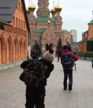 СБУ-проводить-розслідування:-у-Києві-діє-російська-підпільна-школа-при-монастирі-УПЦ-МП