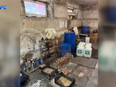 У Луцьку в гаражі викрили мережу незаконного виготовлення алкоголю й сигарет У-Луцьку-в-гаражі-викрили-мережу-незаконного-виготовлення-алкоголю-й-сигарет