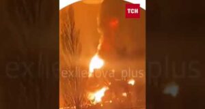 Влучання в нафтобазу в Росії (ВІДЕО) Влучання в нафтобазу в Росії (ВІДЕО)