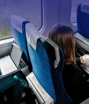 230270_1_large.webp Укрзалізниця запроваджує Wi-Fi на базі Starlink ще на одному рейсі