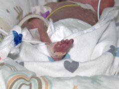 Поміщалося на долоню: в перинатальному центрі у Луцьку врятували немовля вагою 840 грамів Поміщалося-на-долоню:-в-перинатальному-центрі-у-Луцьку-врятували-немовля-вагою-840-грамів