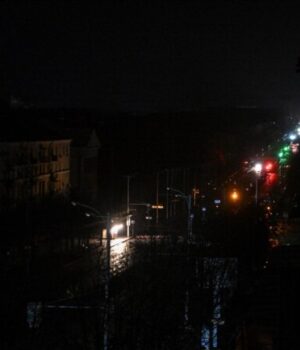 Безпрецедентний-російський-обстріл:-дві-області-України-без-світла-посеред-суворої-зими