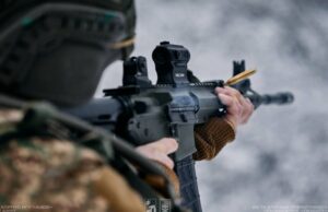 Як тренують піхоту у луцькій бригаді Нацгвардії «Любарт» Як-тренують-піхоту-у-луцькій-бригаді-Нацгвардії-«Любарт»