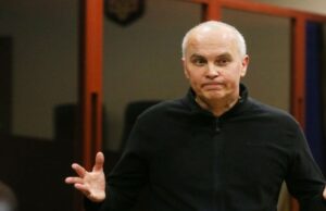 Шуфричу дозволили вийти із СІЗО під заставу в 33 млн гривень, він її ще не... Шуфричу-дозволили-вийти-із-СІЗО-під-заставу-в-33-млн-гривень,-він-її-ще-не.