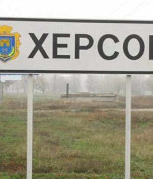 Росія-вдарила-по-центру-Херсона,-загинули-двоє-чоловіків