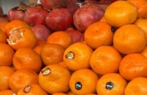 На луцькому ринку – масовий розпродаж фруктів: що коїться На-луцькому-ринку-–-масовий-розпродаж-фруктів:-що-коїться