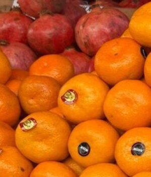 На-луцькому-ринку-–-масовий-розпродаж-фруктів:-що-коїться