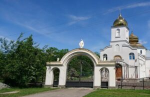 Чоловік обікрав Свято-Покровський собор на Волині: що відомо Чоловік-обікрав-Свято-Покровський-собор-на-Волині:-що-відомо