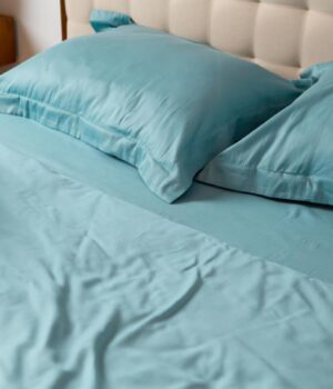 Пухові-та-синтетичні-подушки-можна-прати-у-пральній-машині,-а-є-одне-важливе-виключення Пухові-та-синтетичні-подушки-можна-прати-у-пральній-машині,-а-є-одне-важливе-виключення