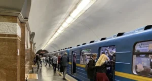 Рух поїздів метро на "червоній" лінії в Києві змінено через складну енергетичну ситуацію Рух-поїздів-метро-на-"червоній"-лінії-в-Києві-змінено-через-складну-енергетичну-ситуацію