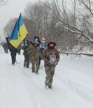 Маневиччина-попрощалася-з-Героєм-Андрієм-Петренком