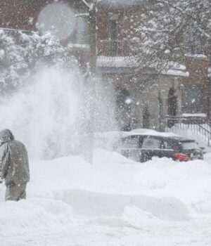 Сотні-тисяч-людей-у-Британії-та-Франції-залишилися-без-світла-через-негоду Сотні-тисяч-людей-у-Британії-та-Франції-залишилися-без-світла-через-негоду